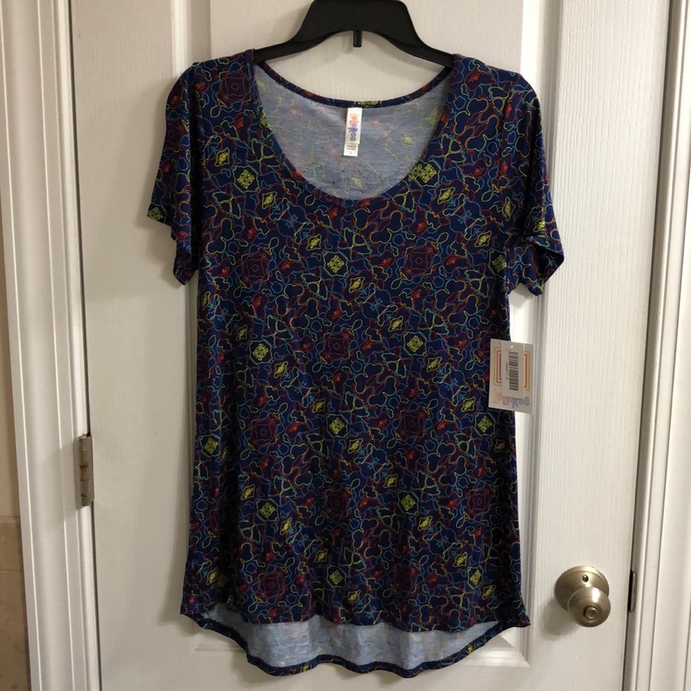 LuLaRoe Classic Tee NWT